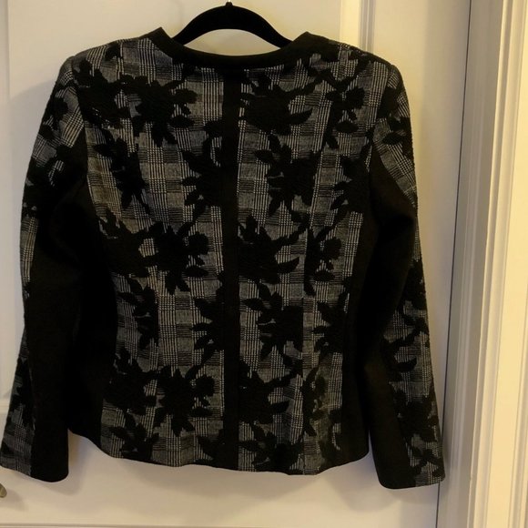 Laura Women's Blazer/Jacket (Size 6) - Like New - Picture 2 of 3